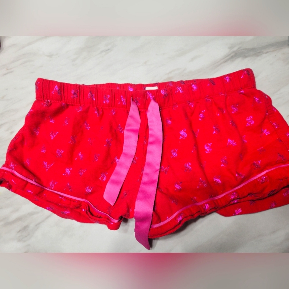 Victoria's Secret short